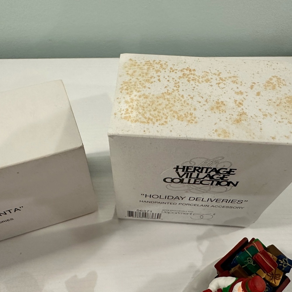 Department 56 - Sing A Song For Santa & Holiday Deliveries Accessories - Picture 5 of 5
